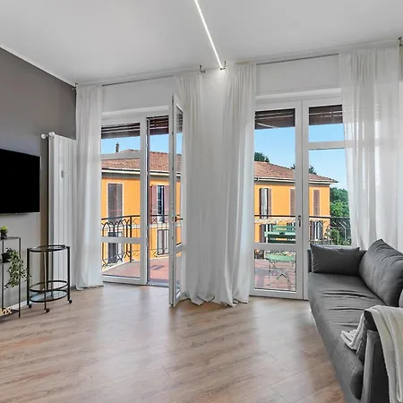 Apartment Specchio Di Cielo: With Terrace And Ac Center - Happy *