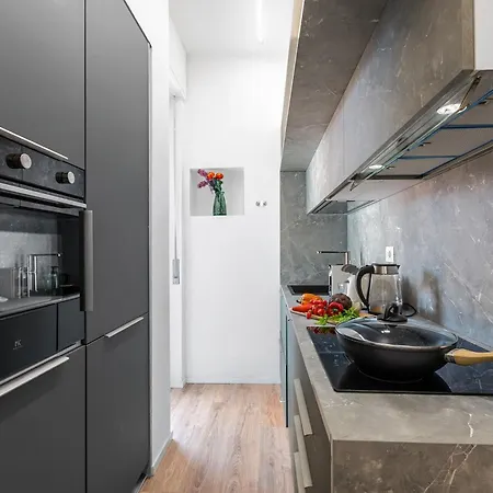 Specchio Di Cielo: With Terrace And Ac Center - Happy * Arona