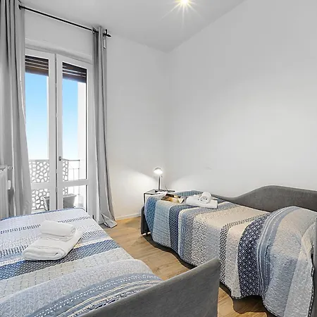 Specchio Di Cielo: With Terrace And Ac Center - Happy Apartment *