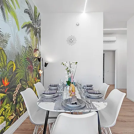 Specchio Di Cielo Center - Happy Апартаменты Арона