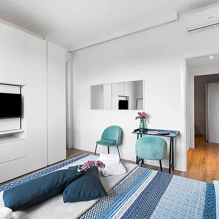 Specchio Di Cielo: With Terrace And Ac Center - Happy
