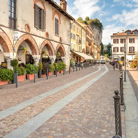 Appartement Specchio Di Cielo Center - Happy Arona