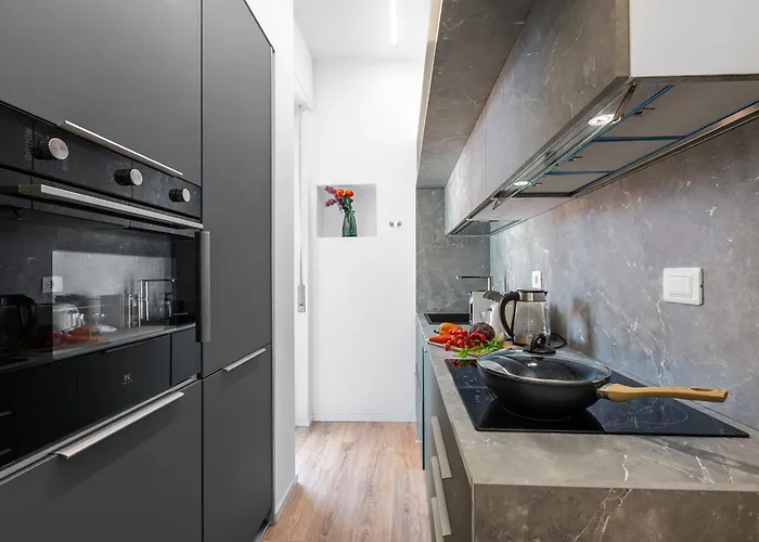 Specchio Di Cielo Center - Happy * Arona