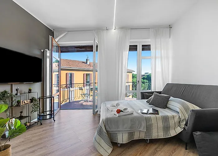 Apartament Specchio Di Cielo Center - Happy Arona